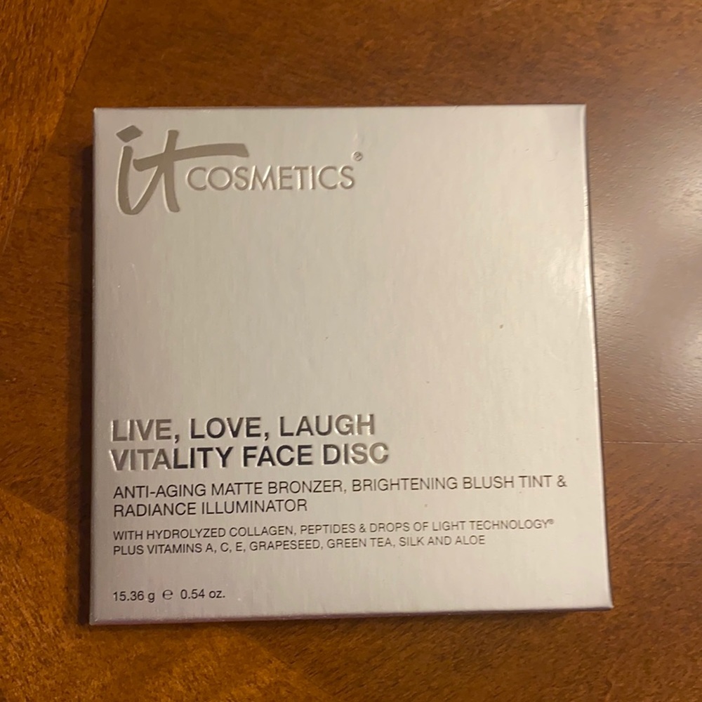 BNIB IT COSMETICS LIVE, LOVE, LAUGH VITALITY FACE